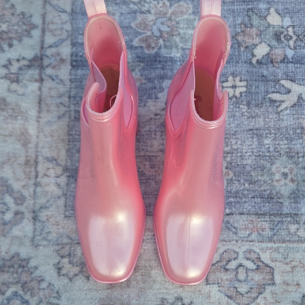 Sufar thrillz Pink Rubber Ankle Boots Sz 9 NWOT